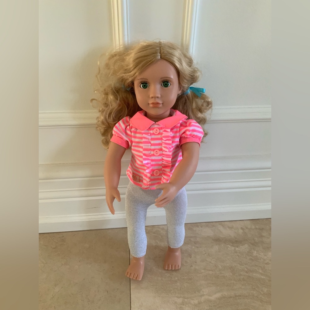 OUR GENERATION BATTAT DOLL 18” Inch Blonde Hair Green Eyes
